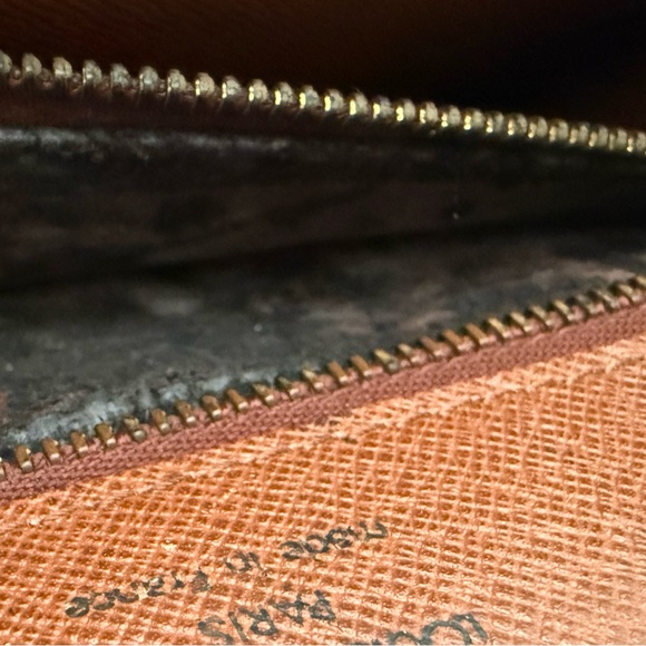 LOUIS VUITTON Monogram Monceau 28 Handbag - Picture 14 of 14